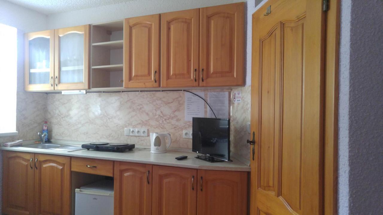 Penzion Apartmany Becov Bečov nad Teplou Exteriör bild