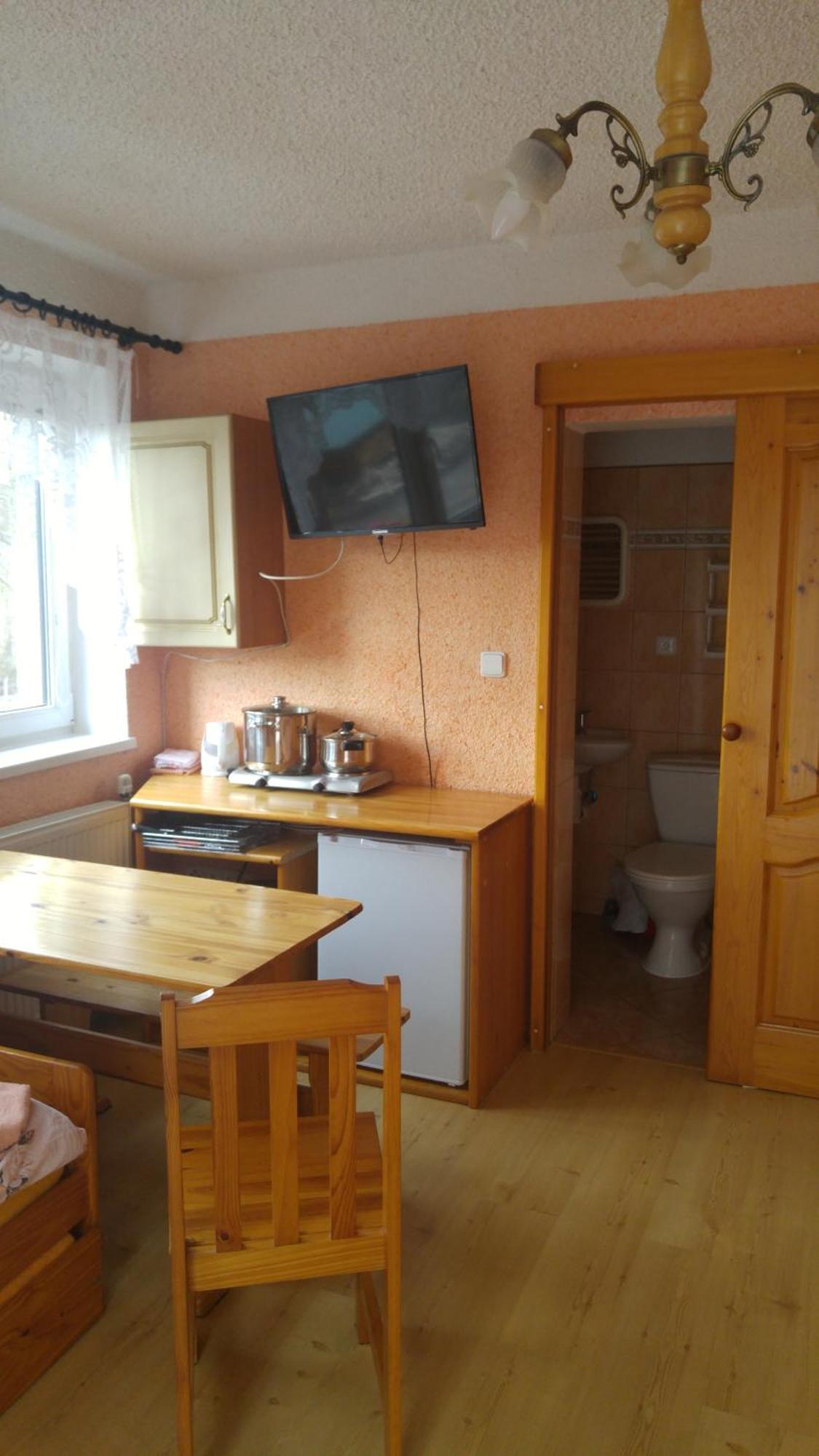 Penzion Apartmany Becov Bečov nad Teplou Exteriör bild