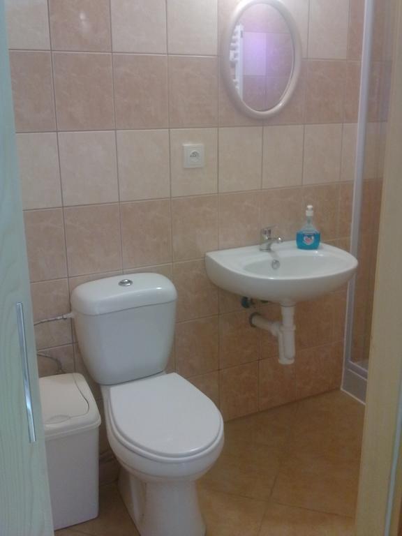 Penzion Apartmany Becov Bečov nad Teplou Exteriör bild