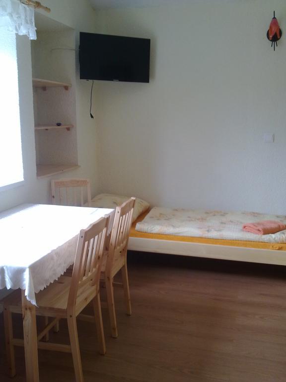 Penzion Apartmany Becov Bečov nad Teplou Exteriör bild