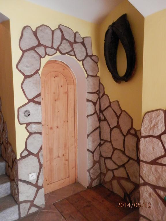 Penzion Apartmany Becov Bečov nad Teplou Exteriör bild
