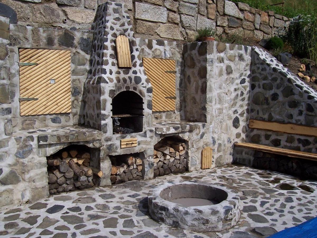 Penzion Apartmany Becov Bečov nad Teplou Exteriör bild